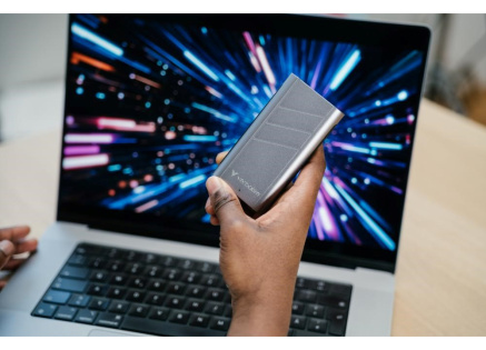 VERBATIM externí SSD 1TB, USB4, USB-C, R:3700 / 3600MB/s, šedá