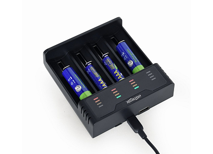 GEMBIRD nabíječka baterií BC-USB-02, 4ks, Ni-MH + Li-ion