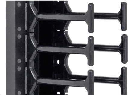 TRITON vertikální vyvazovací panel 47U, dvouřadý, pro rozvaděče šířky 800mm z řady RMA, RZA, RDA, RTA, RYA, černý