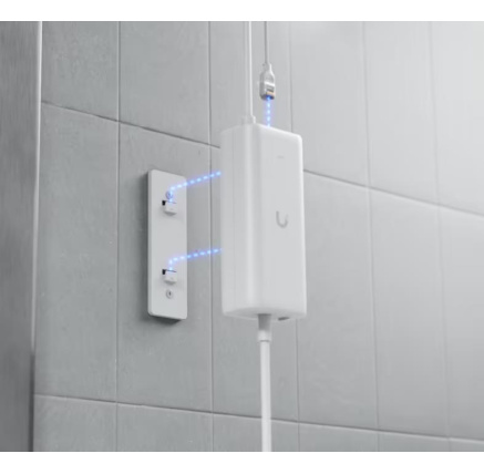 UBNT UACC-PoE+-USBC, PoE Integrated AC Adapter