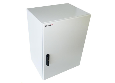 XtendLan 19" venkovní vodotěsný rozvaděč 17U 600x450, krytí IP55, nosnost 65kg, 3-bodový zámek, šedý XtendLan 19" venkovní vodotěsný rozvaděč 17U 600x450, krytí IP55, nosnost 65kg, 3-bodový zámek, šedý