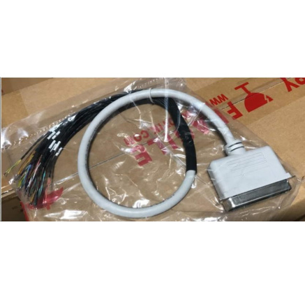 Grandstream Telco kabel pro brány GXW42XX Grandstream Telco kabel pro brány GXW42XX