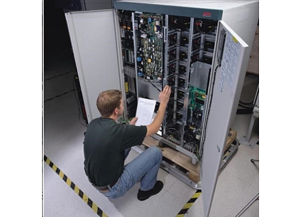 APC (1) 8HR 7X24 Response Upgrade to Factory Warranty or Existing Service Contract for up to 40 kVA