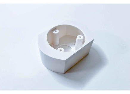 TP-LINK držák/stojan pro kamery Tapo C310/C320WS/C325WB na stěnu a strop, bílý s krytkou kabelů (1ks)