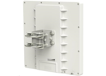 MikroTik RouterBOARD QRT 5, 600MHz CPU, 64MB RAM, 1x LAN, integr. 5GHz Wi-Fi, 17dBi 2x2MIMO, vč. L4