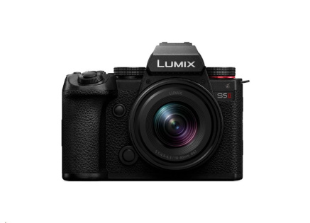Panasonic Lumix S5 II + Lumix S 18-40mm