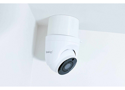 Synology D-STC500-C - Držák pro kameru Synology TC500 na stěnu i strop Synology D-STC500-C - Držák pro kameru Synology TC500 na stěnu i strop